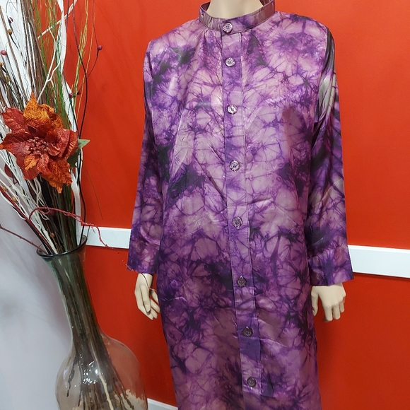 Africa Silk Adire Caftan - Picture 2 of 16